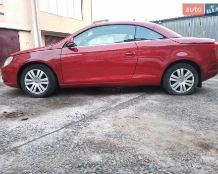 Красный Фольксваген Эос, объемом двигателя 2 л и пробегом 192 тыс. км за 5600 $, фото 17 на Automoto.ua
