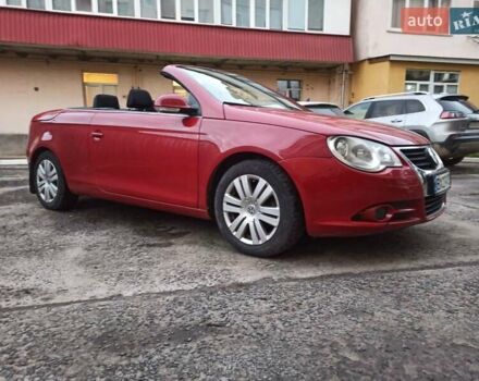 Красный Фольксваген Эос, объемом двигателя 2 л и пробегом 192 тыс. км за 5600 $, фото 5 на Automoto.ua