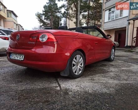 Красный Фольксваген Эос, объемом двигателя 2 л и пробегом 192 тыс. км за 5600 $, фото 9 на Automoto.ua