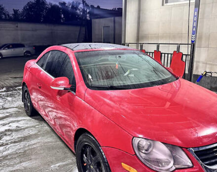 Красный Фольксваген Эос, объемом двигателя 1.98 л и пробегом 230 тыс. км за 8000 $, фото 5 на Automoto.ua