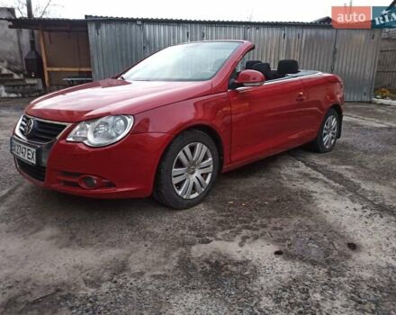 Красный Фольксваген Эос, объемом двигателя 2 л и пробегом 192 тыс. км за 5600 $, фото 1 на Automoto.ua