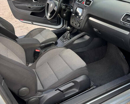 Фольксваген Эос, объемом двигателя 2 л и пробегом 250 тыс. км за 5700 $, фото 6 на Automoto.ua