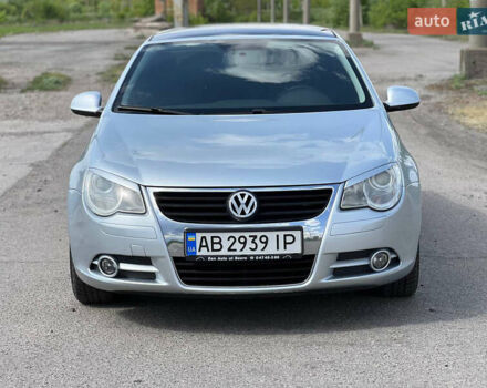 Фольксваген Эос, объемом двигателя 2 л и пробегом 250 тыс. км за 5700 $, фото 24 на Automoto.ua