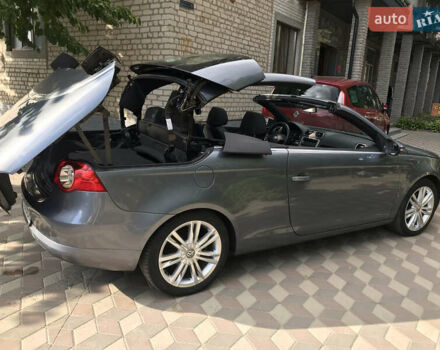 Сірий Фольксваген Еос, об'ємом двигуна 1.39 л та пробігом 132 тис. км за 7300 $, фото 16 на Automoto.ua