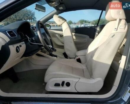 Серый Фольксваген Эос, объемом двигателя 2 л и пробегом 97 тыс. км за 8500 $, фото 4 на Automoto.ua