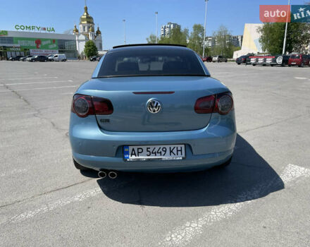 Синій Фольксваген Еос, об'ємом двигуна 2 л та пробігом 173 тис. км за 7999 $, фото 4 на Automoto.ua