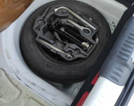 Белый Фольксваген Фокс, объемом двигателя 1.2 л и пробегом 240 тыс. км за 3100 $, фото 13 на Automoto.ua