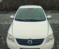 Білий Фольксваген Фокс, об'ємом двигуна 1.2 л та пробігом 327 тис. км за 4100 $, фото 1 на Automoto.ua