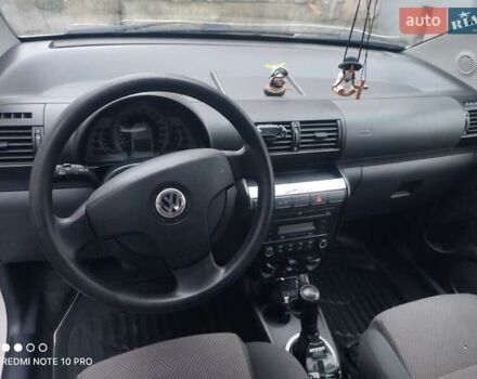 Білий Фольксваген Фокс, об'ємом двигуна 1.2 л та пробігом 327 тис. км за 4100 $, фото 31 на Automoto.ua