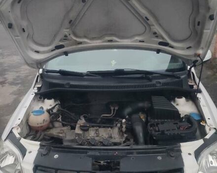 Білий Фольксваген Фокс, об'ємом двигуна 1.2 л та пробігом 327 тис. км за 4100 $, фото 38 на Automoto.ua