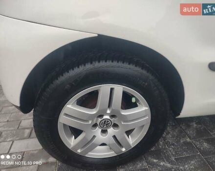 Білий Фольксваген Фокс, об'ємом двигуна 1.2 л та пробігом 327 тис. км за 4100 $, фото 12 на Automoto.ua