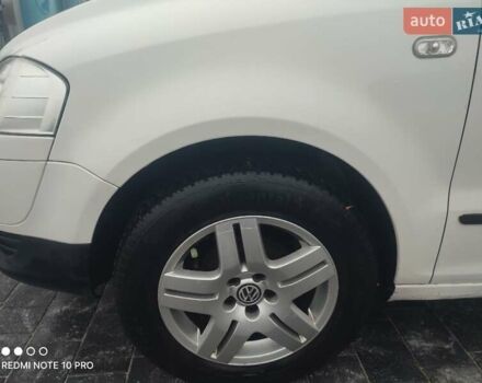 Білий Фольксваген Фокс, об'ємом двигуна 1.2 л та пробігом 327 тис. км за 4100 $, фото 8 на Automoto.ua