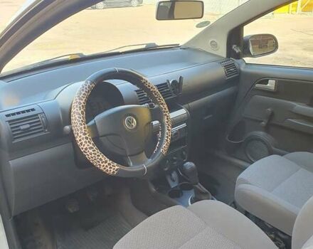 Білий Фольксваген Фокс, об'ємом двигуна 1.2 л та пробігом 207 тис. км за 3750 $, фото 12 на Automoto.ua