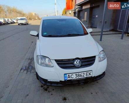 Білий Фольксваген Фокс, об'ємом двигуна 1.42 л та пробігом 205 тис. км за 4100 $, фото 1 на Automoto.ua