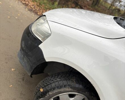 Белый Фольксваген Фокс, объемом двигателя 1.2 л и пробегом 2 тыс. км за 4000 $, фото 4 на Automoto.ua