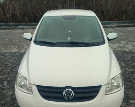 Белый Фольксваген Фокс, объемом двигателя 1.2 л и пробегом 327 тыс. км за 4100 $, фото 1 на Automoto.ua