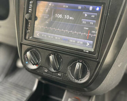 Чорний Фольксваген Фокс, об'ємом двигуна 1.2 л та пробігом 283 тис. км за 3000 $, фото 41 на Automoto.ua