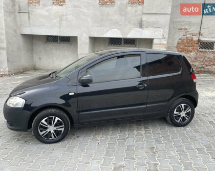Чорний Фольксваген Фокс, об'ємом двигуна 1.2 л та пробігом 283 тис. км за 3000 $, фото 5 на Automoto.ua