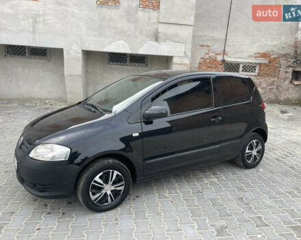 Чорний Фольксваген Фокс, об'ємом двигуна 1.2 л та пробігом 283 тис. км за 3000 $, фото 4 на Automoto.ua
