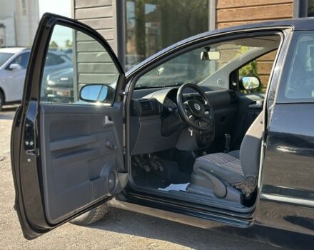 Фольксваген Фокс 2006 в Львове на Automoto.ua Черный Фольксваген Фокс, объемом двигателя 1.2 л и пробегом 193 тыс. км за 3999 $, фото 10 на Automoto.ua