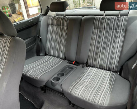 Черный Фольксваген Фокс, объемом двигателя 1.2 л и пробегом 245 тыс. км за 4000 $, фото 10 на Automoto.ua