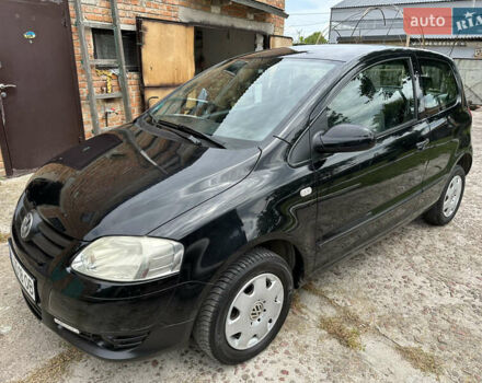 Черный Фольксваген Фокс, объемом двигателя 1.2 л и пробегом 245 тыс. км за 4000 $, фото 3 на Automoto.ua