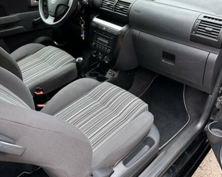 Черный Фольксваген Фокс, объемом двигателя 1.2 л и пробегом 245 тыс. км за 4000 $, фото 15 на Automoto.ua