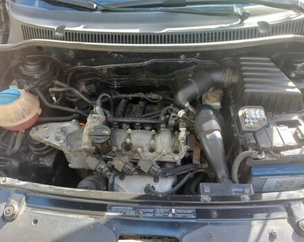 Черный Фольксваген Фокс, объемом двигателя 1.2 л и пробегом 170 тыс. км за 3500 $, фото 4 на Automoto.ua