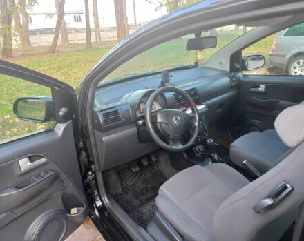 Черный Фольксваген Фокс, объемом двигателя 1.2 л и пробегом 170 тыс. км за 3500 $, фото 7 на Automoto.ua