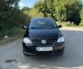 Черный Фольксваген Фокс, объемом двигателя 1.2 л и пробегом 193 тыс. км за 3900 $, фото 1 на Automoto.ua