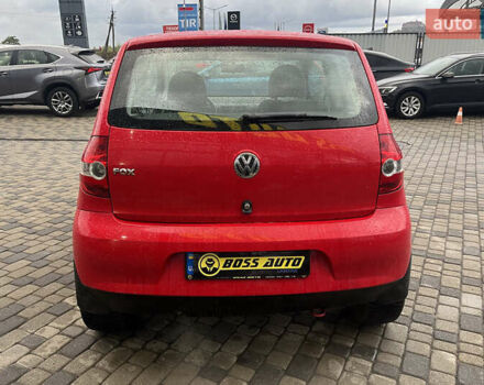 Красный Фольксваген Фокс, объемом двигателя 1.2 л и пробегом 144 тыс. км за 4300 $, фото 5 на Automoto.ua