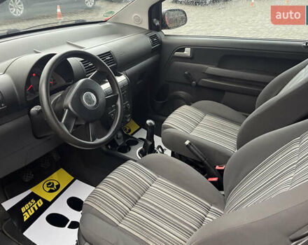 Красный Фольксваген Фокс, объемом двигателя 1.2 л и пробегом 144 тыс. км за 4300 $, фото 9 на Automoto.ua