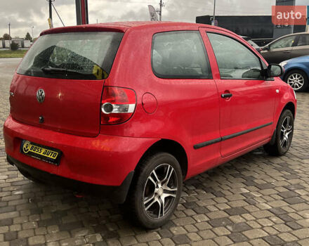 Красный Фольксваген Фокс, объемом двигателя 1.2 л и пробегом 144 тыс. км за 4200 $, фото 6 на Automoto.ua