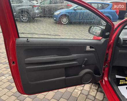 Красный Фольксваген Фокс, объемом двигателя 1.2 л и пробегом 144 тыс. км за 4200 $, фото 10 на Automoto.ua