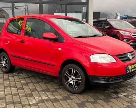 Фольксваген Фокс 2005 в Мукачеве на Automoto.ua Красный Фольксваген Фокс, объемом двигателя 1.2 л и пробегом 144 тыс. км за 4300 $, фото 1 на Automoto.ua