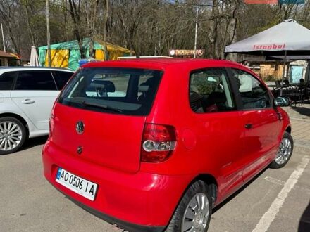 Фольксваген Фокс 2008 в Ужгороде на Automoto.ua Красный Фольксваген Фокс, объемом двигателя 1.2 л и пробегом 187 тыс. км за 3600 $, фото 1 на Automoto.ua