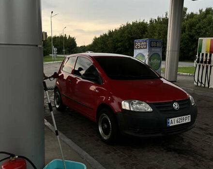 Червоний Фольксваген Фокс, об'ємом двигуна 1.2 л та пробігом 190 тис. км за 4500 $, фото 1 на Automoto.ua