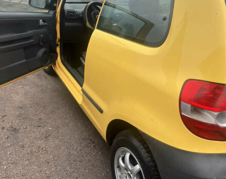 Фольксваген Фокс 2006 в Новоукраинке на Automoto.ua Желтый Фольксваген Фокс, объемом двигателя 1.42 л и пробегом 327 тыс. км за 2400 $, фото 2 на Automoto.ua