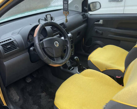 Жовтий Фольксваген Фокс, об'ємом двигуна 1.2 л та пробігом 150 тис. км за 4000 $, фото 6 на Automoto.ua