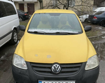 Жовтий Фольксваген Фокс, об'ємом двигуна 1.2 л та пробігом 150 тис. км за 4000 $, фото 1 на Automoto.ua