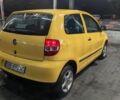 Желтый Фольксваген Фокс, объемом двигателя 1.2 л и пробегом 165 тыс. км за 1735 $, фото 4 на Automoto.ua