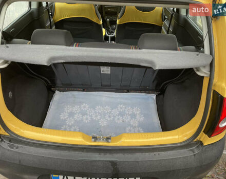 Жовтий Фольксваген Фокс, об'ємом двигуна 1.2 л та пробігом 150 тис. км за 4000 $, фото 5 на Automoto.ua