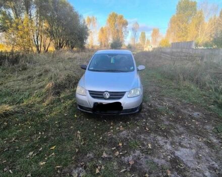 Сірий Фольксваген Фокс, об'ємом двигуна 1.2 л та пробігом 230 тис. км за 3000 $, фото 1 на Automoto.ua