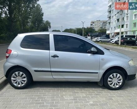 Сірий Фольксваген Фокс, об'ємом двигуна 1.2 л та пробігом 241 тис. км за 3000 $, фото 4 на Automoto.ua