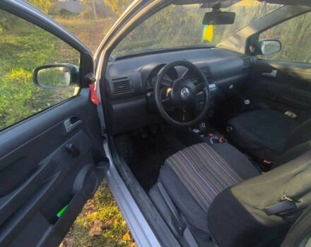 Сірий Фольксваген Фокс, об'ємом двигуна 1.2 л та пробігом 230 тис. км за 3000 $, фото 6 на Automoto.ua