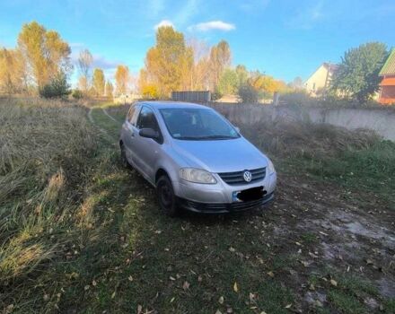 Сірий Фольксваген Фокс, об'ємом двигуна 1.2 л та пробігом 230 тис. км за 3000 $, фото 2 на Automoto.ua