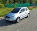 Сірий Фольксваген Фокс, об'ємом двигуна 1.2 л та пробігом 132 тис. км за 4000 $, фото 1 на Automoto.ua