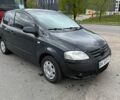 Серый Фольксваген Фокс, объемом двигателя 1.2 л и пробегом 158 тыс. км за 3500 $, фото 1 на Automoto.ua