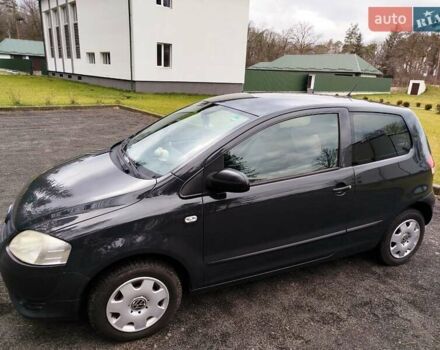 Серый Фольксваген Фокс, объемом двигателя 1.2 л и пробегом 269 тыс. км за 4600 $, фото 2 на Automoto.ua