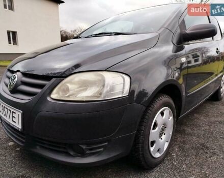 Серый Фольксваген Фокс, объемом двигателя 1.2 л и пробегом 269 тыс. км за 4600 $, фото 7 на Automoto.ua